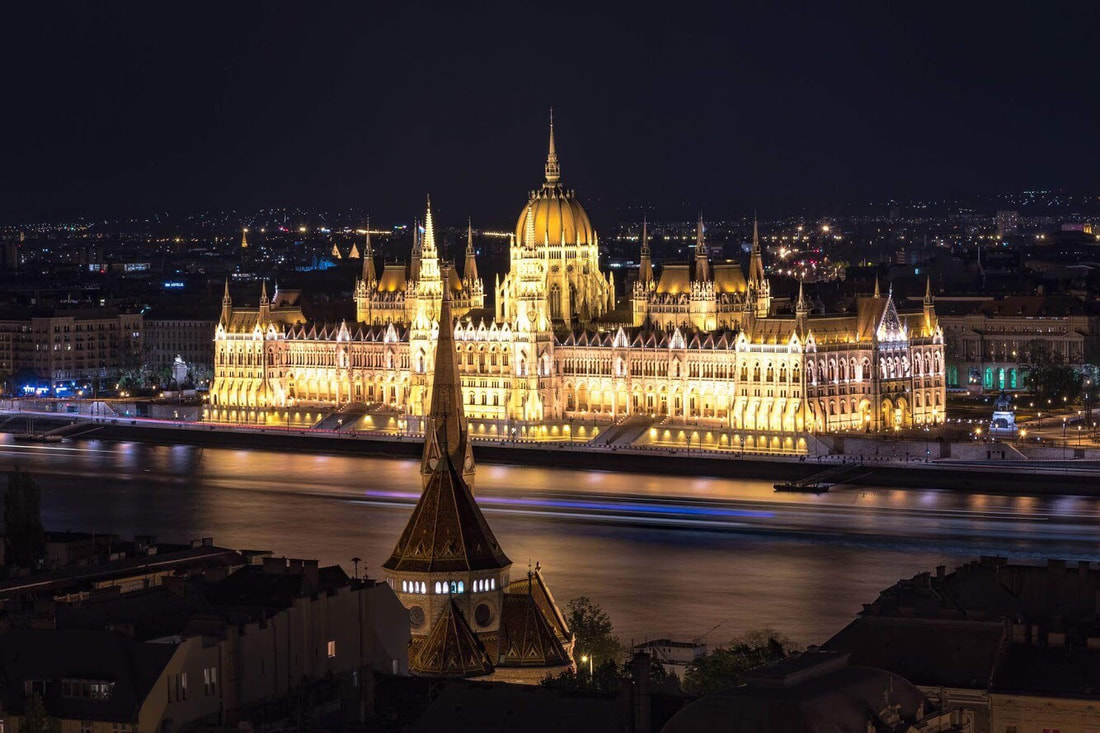 Parliament Budapest by night-Bus tours by night Budapest