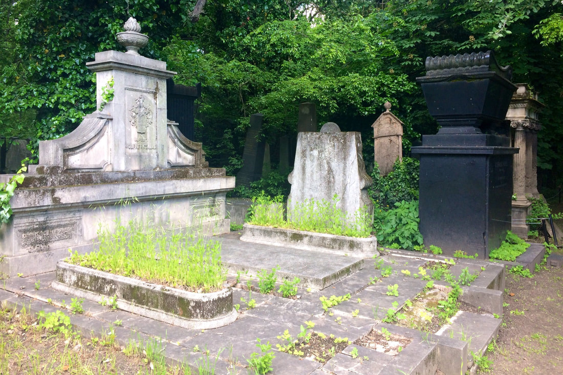 Jewish-graves-Budapest