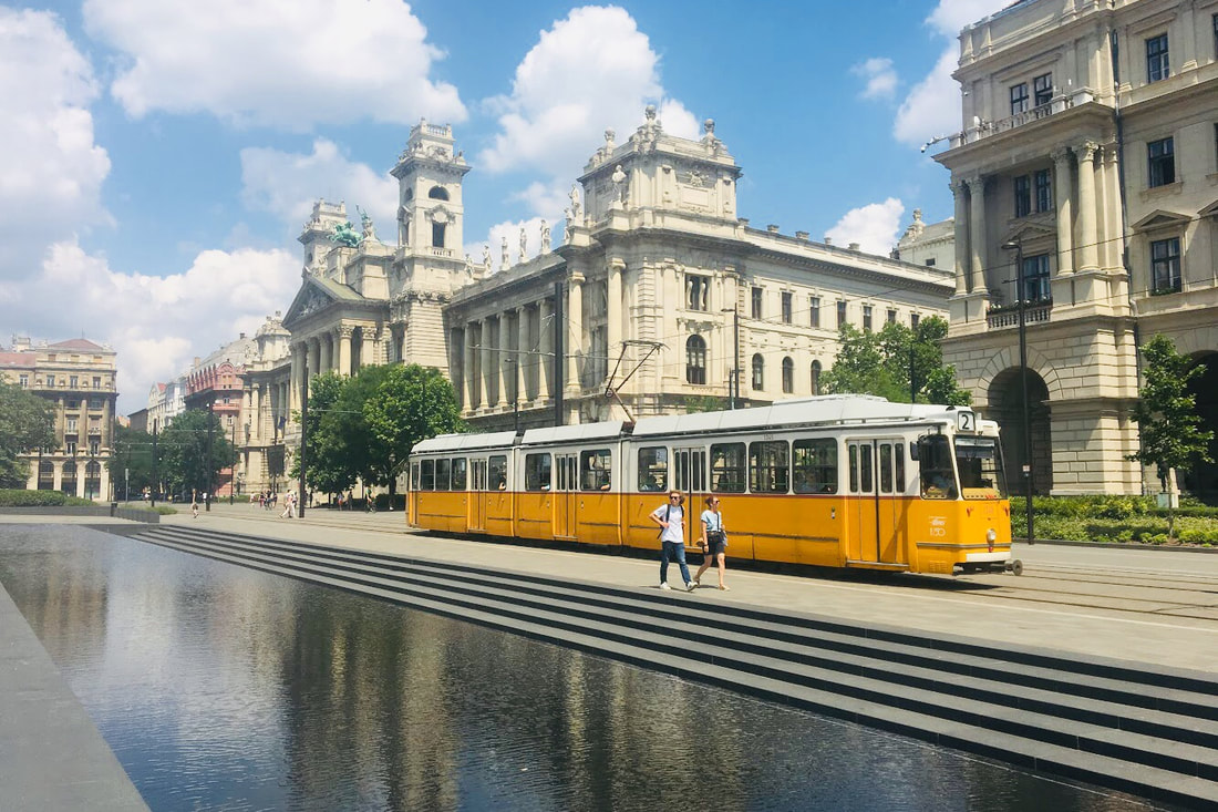 near-Liberty-square-Budapest-walking tours
